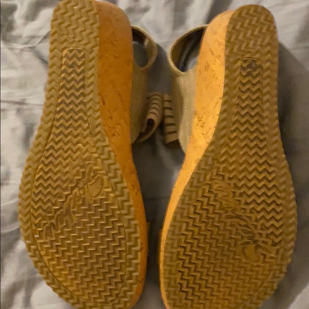 Sandals - Picture 3 of 3